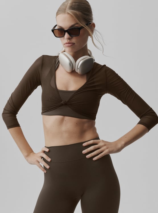 Mesh Knotty 3/4 Sleeve Top