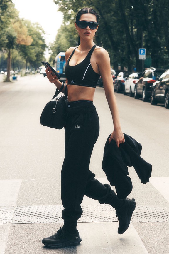 Accolade Sweatpant - Black - Black / L