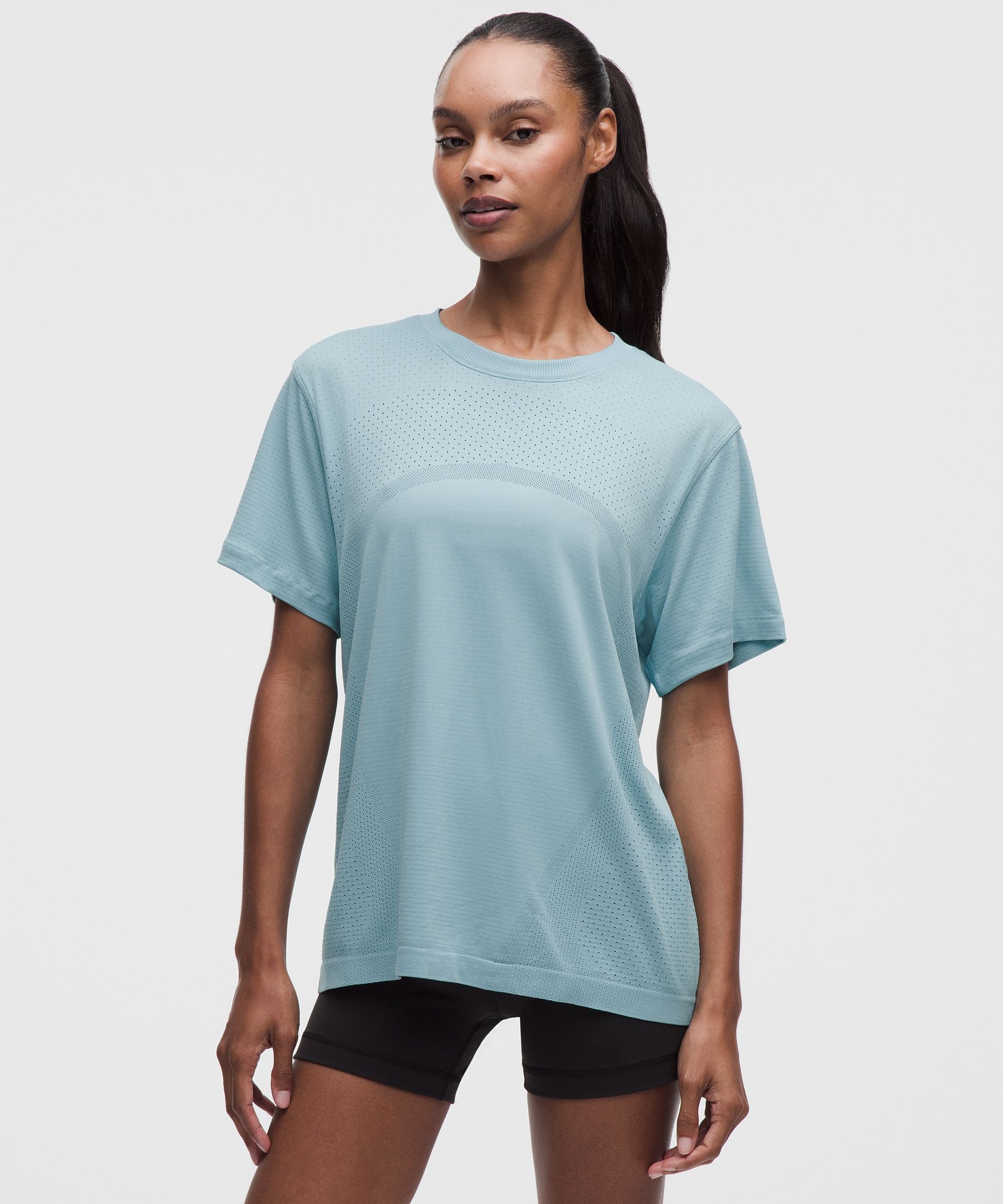 Swiftly Relaxed Short-Sleeve Shirt Hip Length Logo