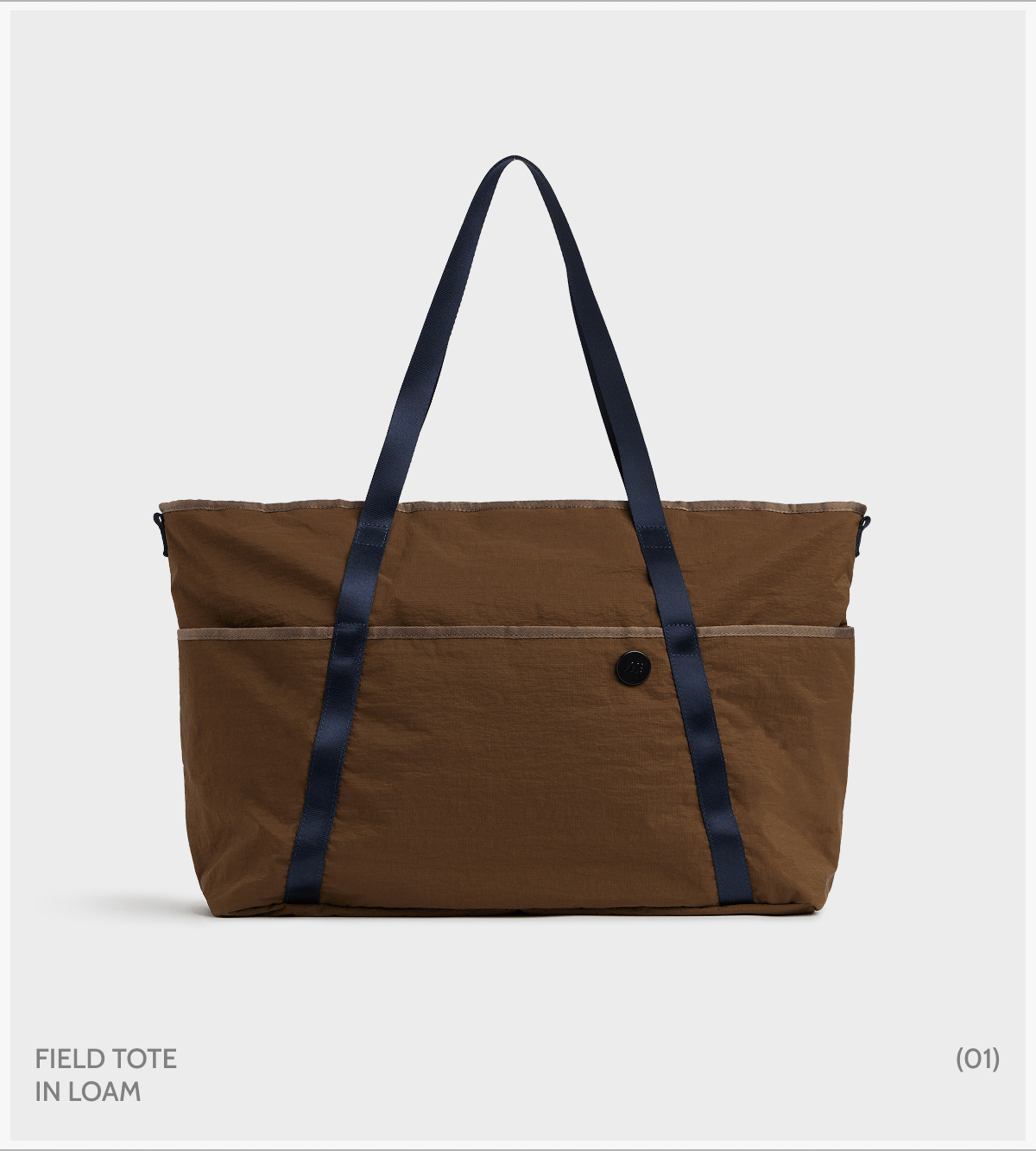 Field Tote in Loam. (01)