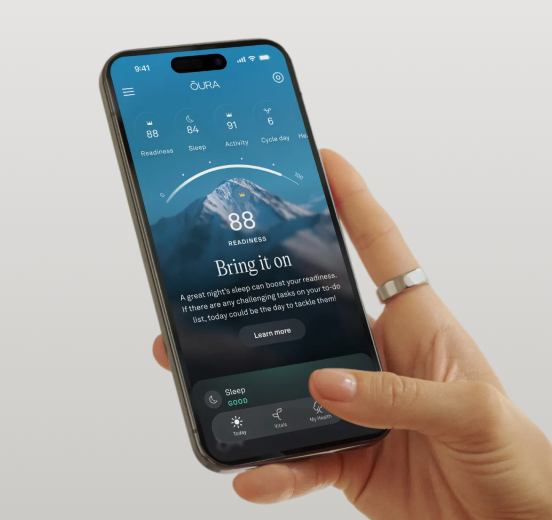 Phone with Oura homescreen app 