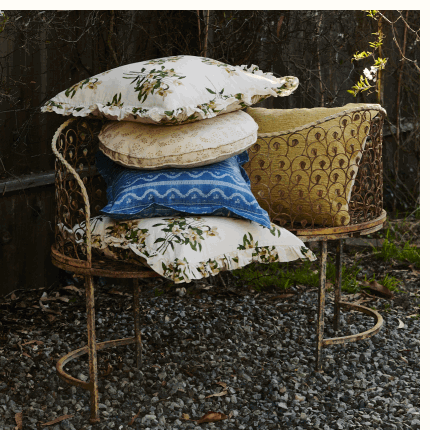 narcissus pillow cover