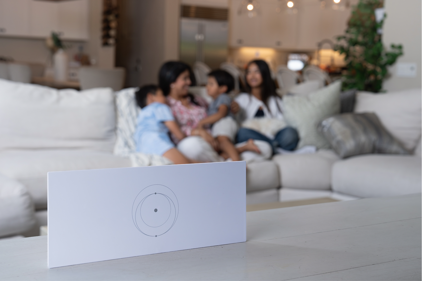 Family at home using Starlink internet