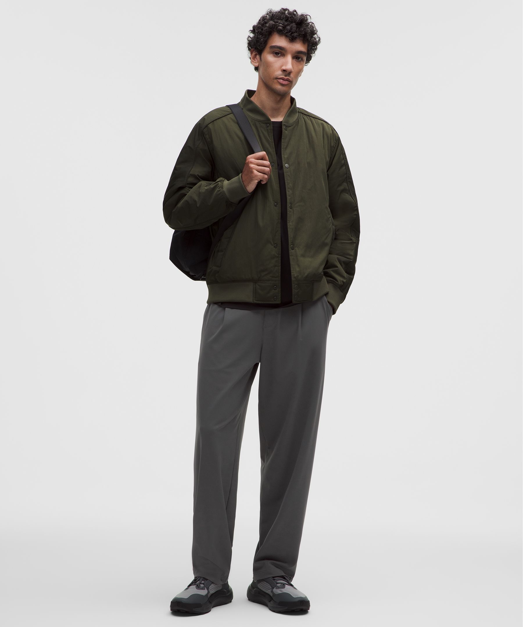 Men's Daydrift Relaxed-Fit Pleated Trouser Regular
No Belt Loops