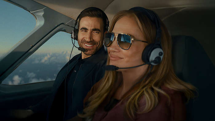 Daniel Blanchflower (Brett Goldstein) and Jackie Cruz (Jennifer Lopez) in 'Office Romance'