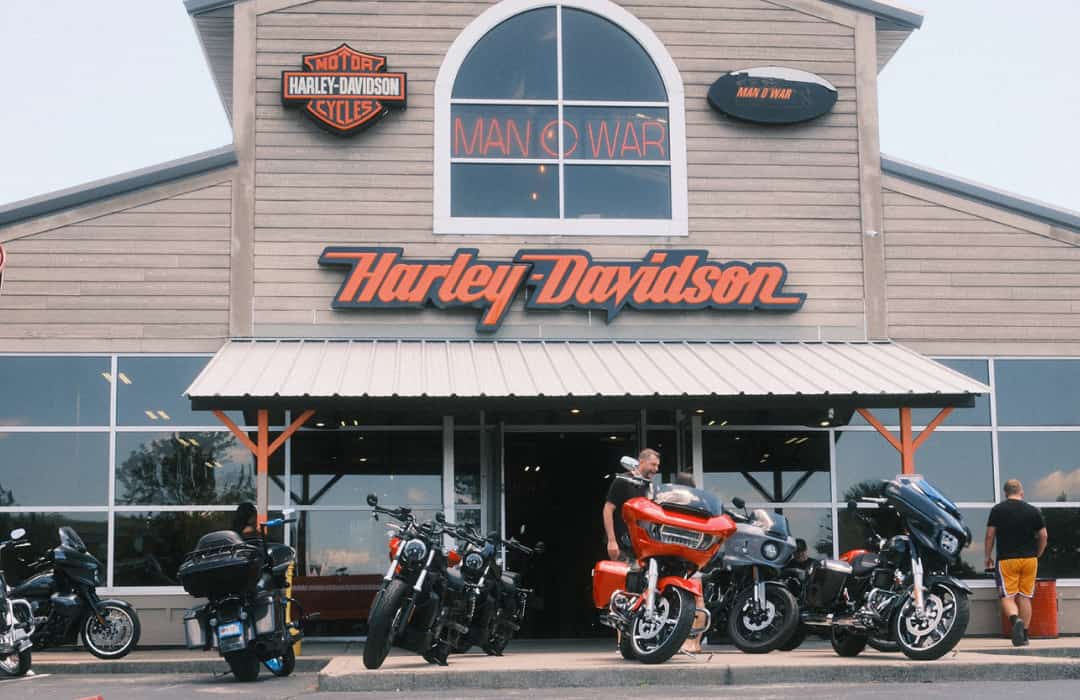 3rd_img_DealerSpotlight