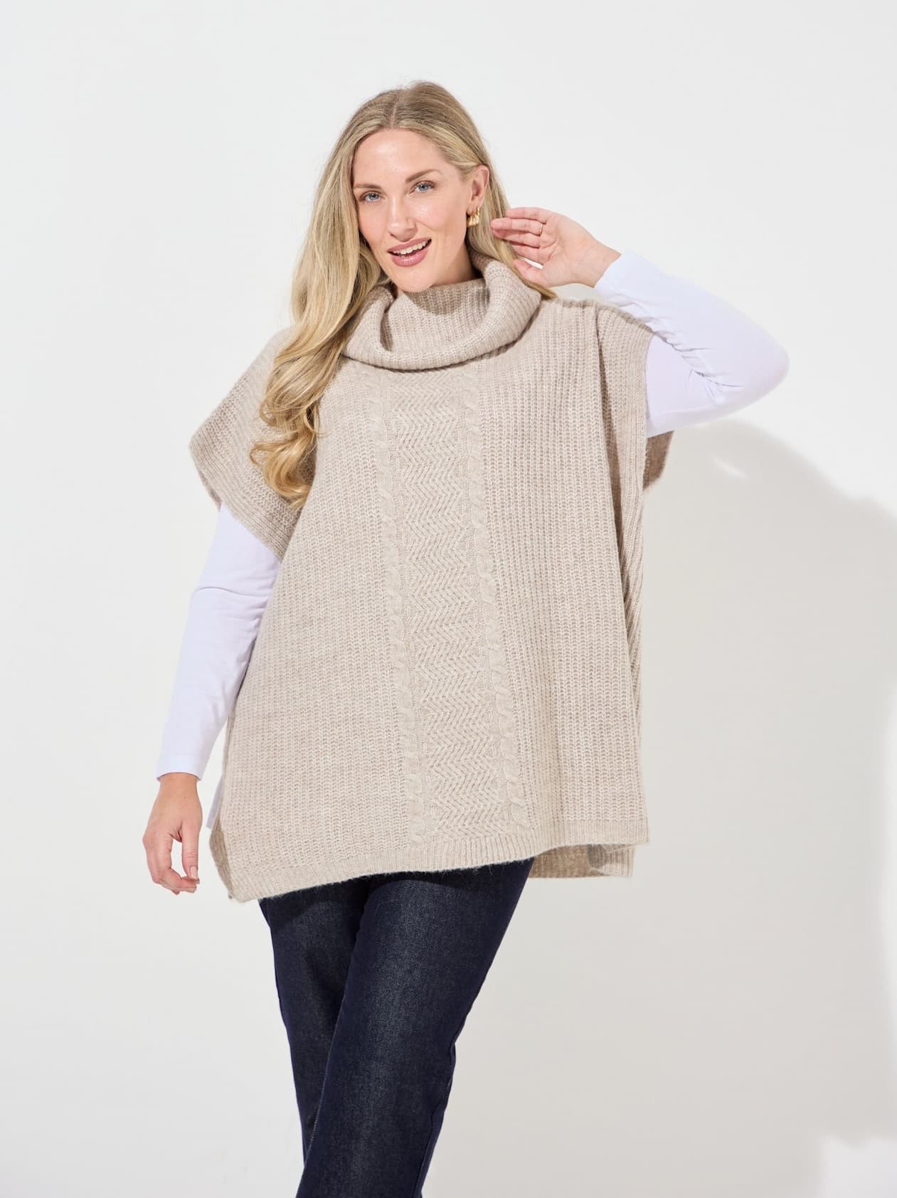 Mala knitted poncho