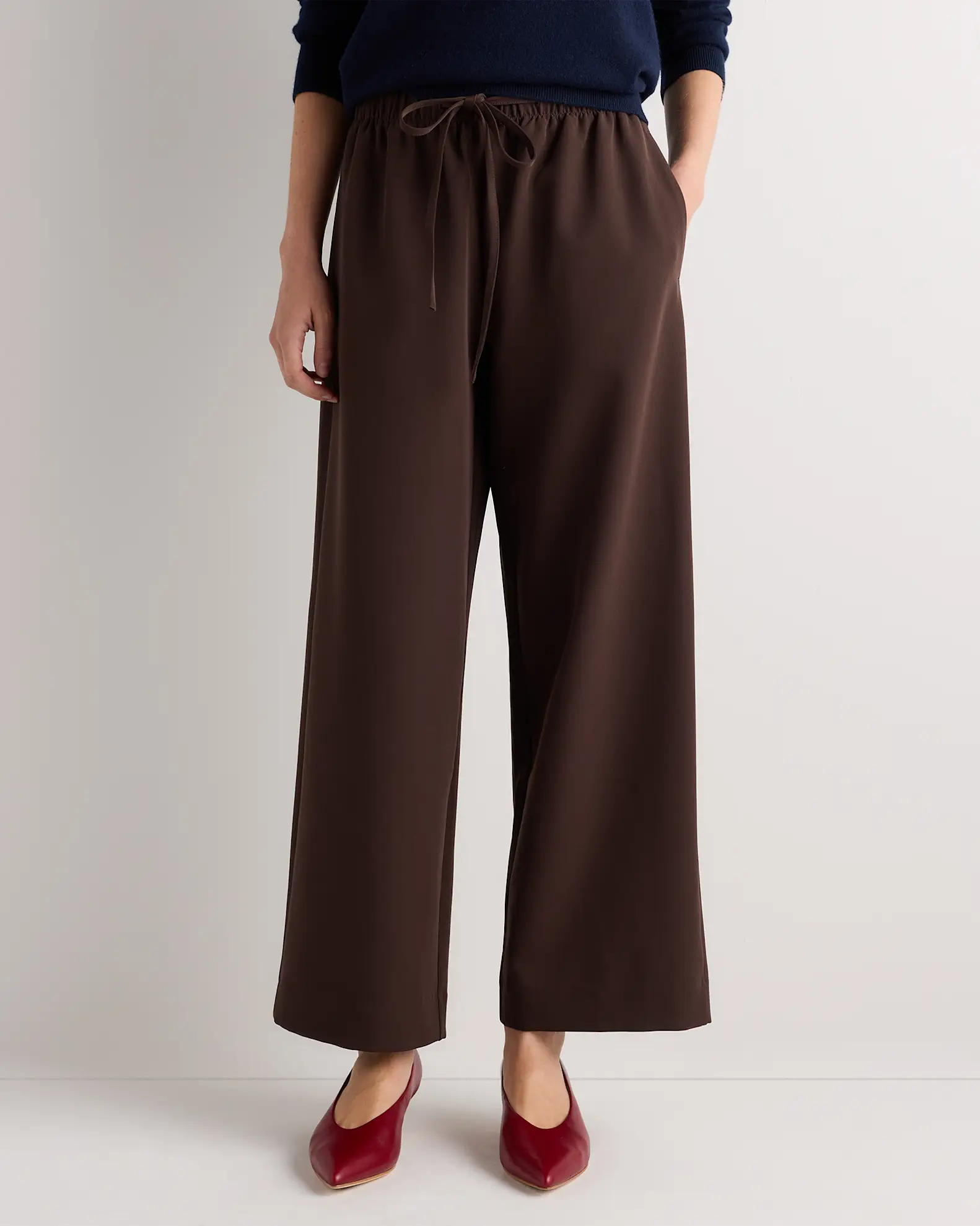 Stretch Crepe Drawstring Wide Leg Pants