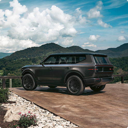 Scout Traveler Mountainside parked on scenic mountain overlook.