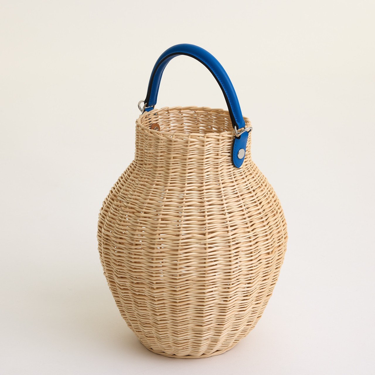 Visual of an Amphora