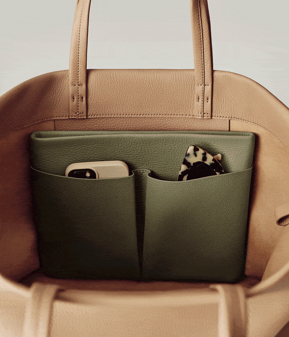 Chic Meets Organization