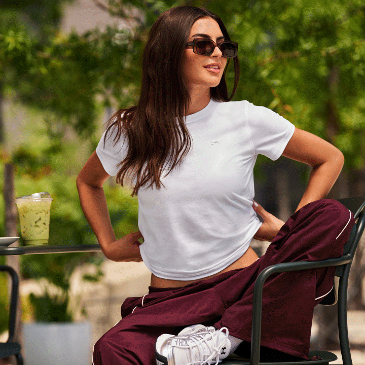 THE BOUNCY TEE