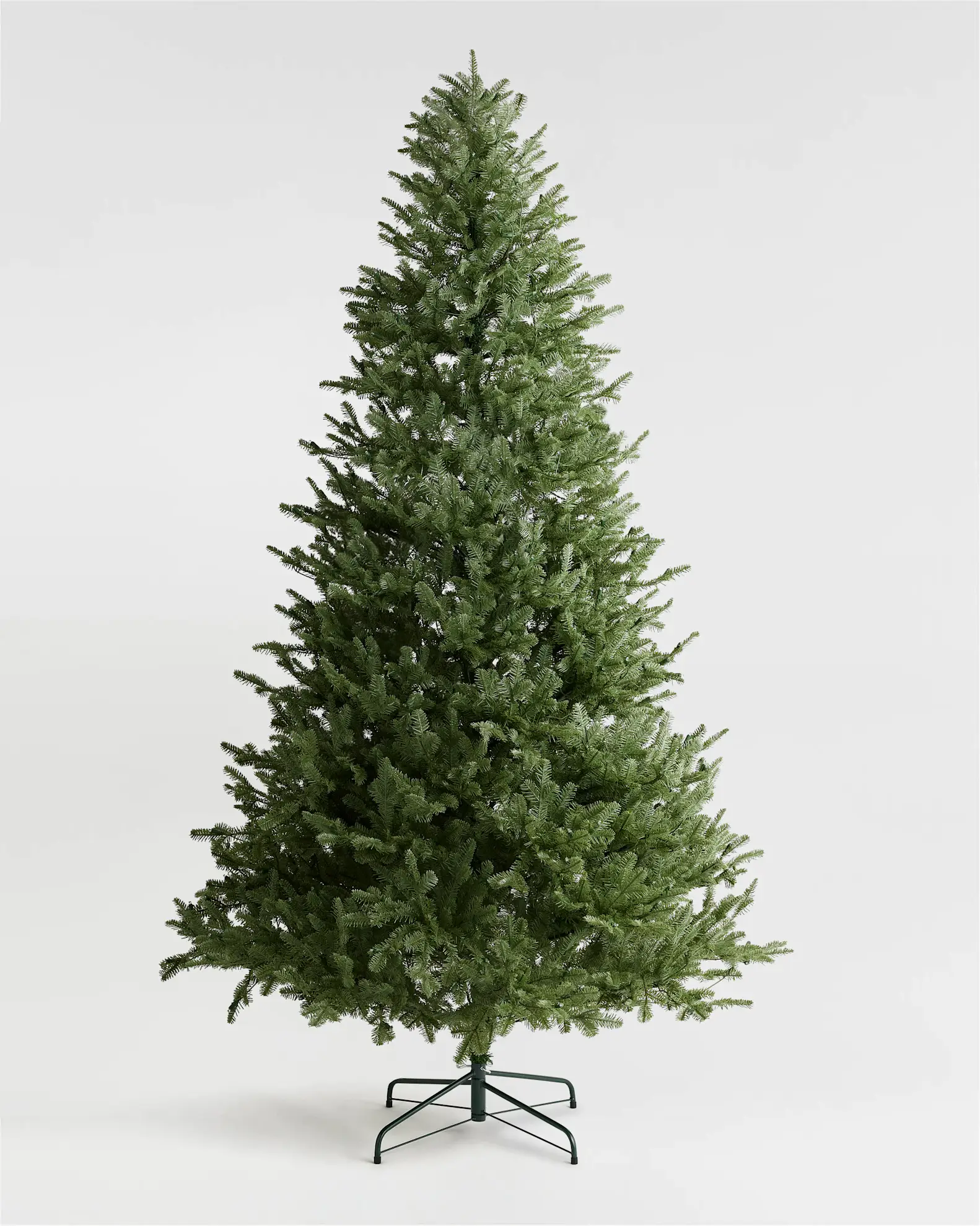 Fraser Fir Christmas Tree: Unlit