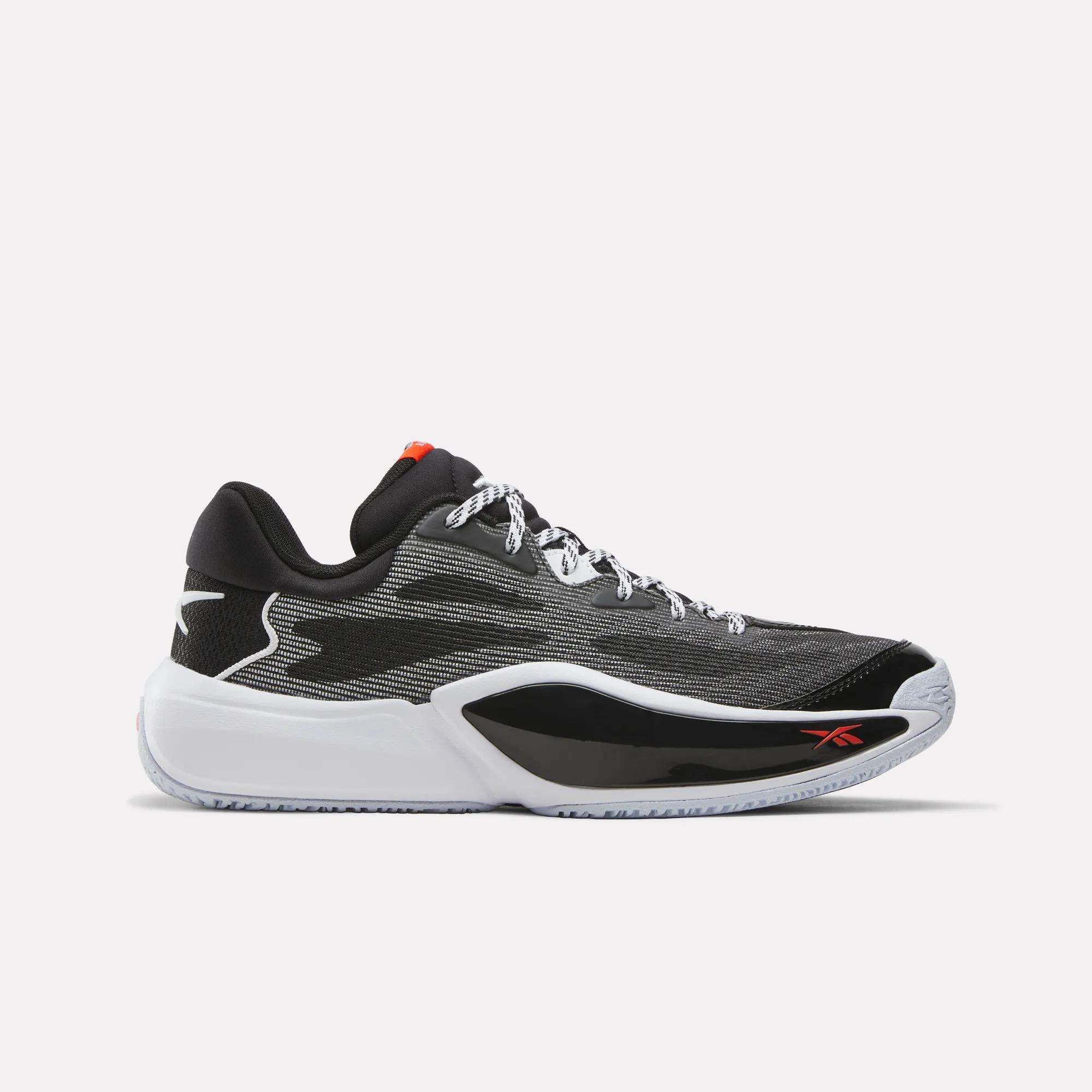 Image of Engine A 26 Basketball Shoes