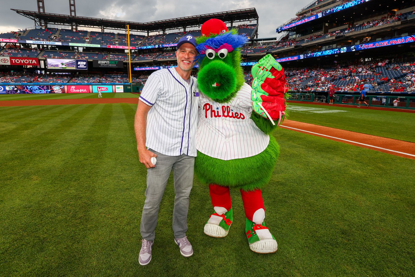 Zip CEO Joe Heck with the Philly Phanatic.